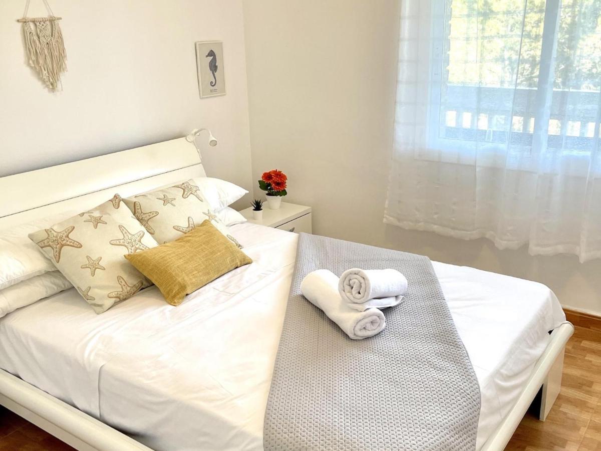 Apartbeach Cye 6 Climatizado Y Junto Playa Салоу Екстериор снимка